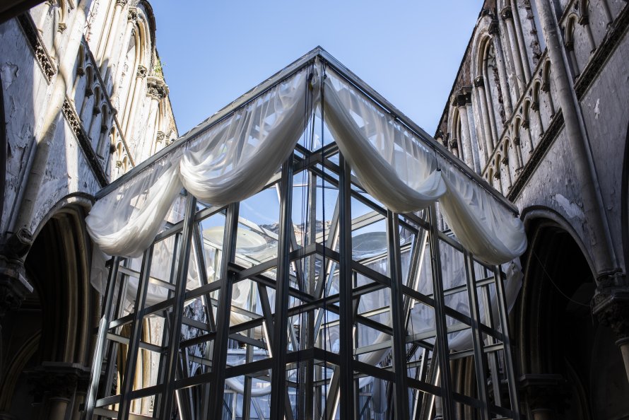 ‘Iglesias en ruina. Duelo y creación’. Por Francisca&nbsp;Márquez